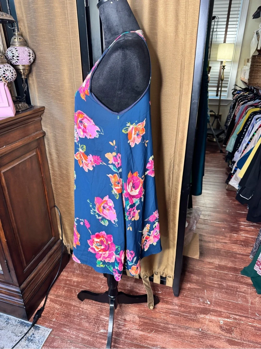 Everly Navy Floral Halter Shift Dress Size M Sleeveless Lined Boutique Made USA